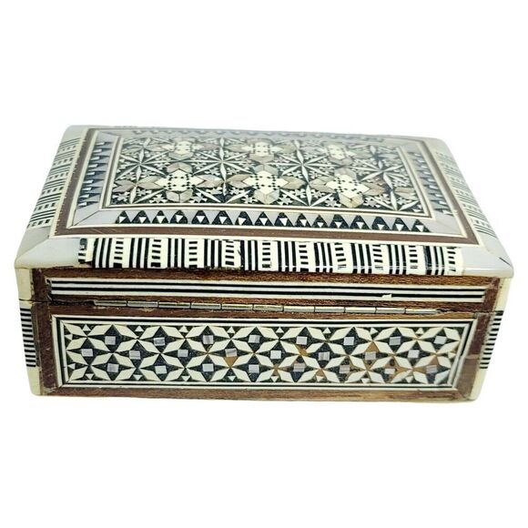 Egyptian Inlaid Mother of Pearl Ebany Eood Parquetry Inlay Hinged Jewelry Box - Picture 7 of 12